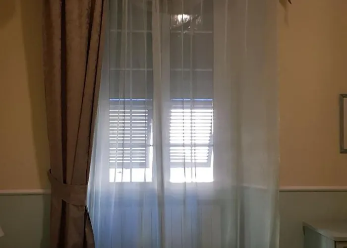 Ca Del Vescovo 3* Imperia