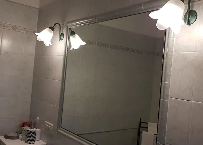 Ca Del Vescovo 3* Imperia