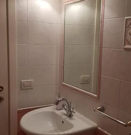 Ca Del Vescovo Bed & Breakfast Imperia