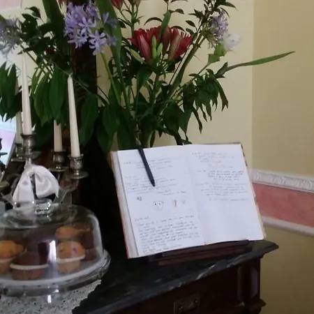 Cà Del Vescovo Bed & Breakfast Imperia